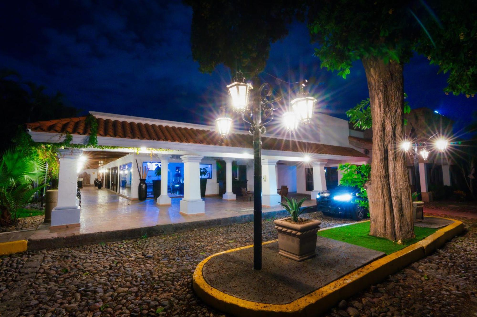 Inhouse Select Hacienda Tres Rios Hotel Culiacan Exterior photo