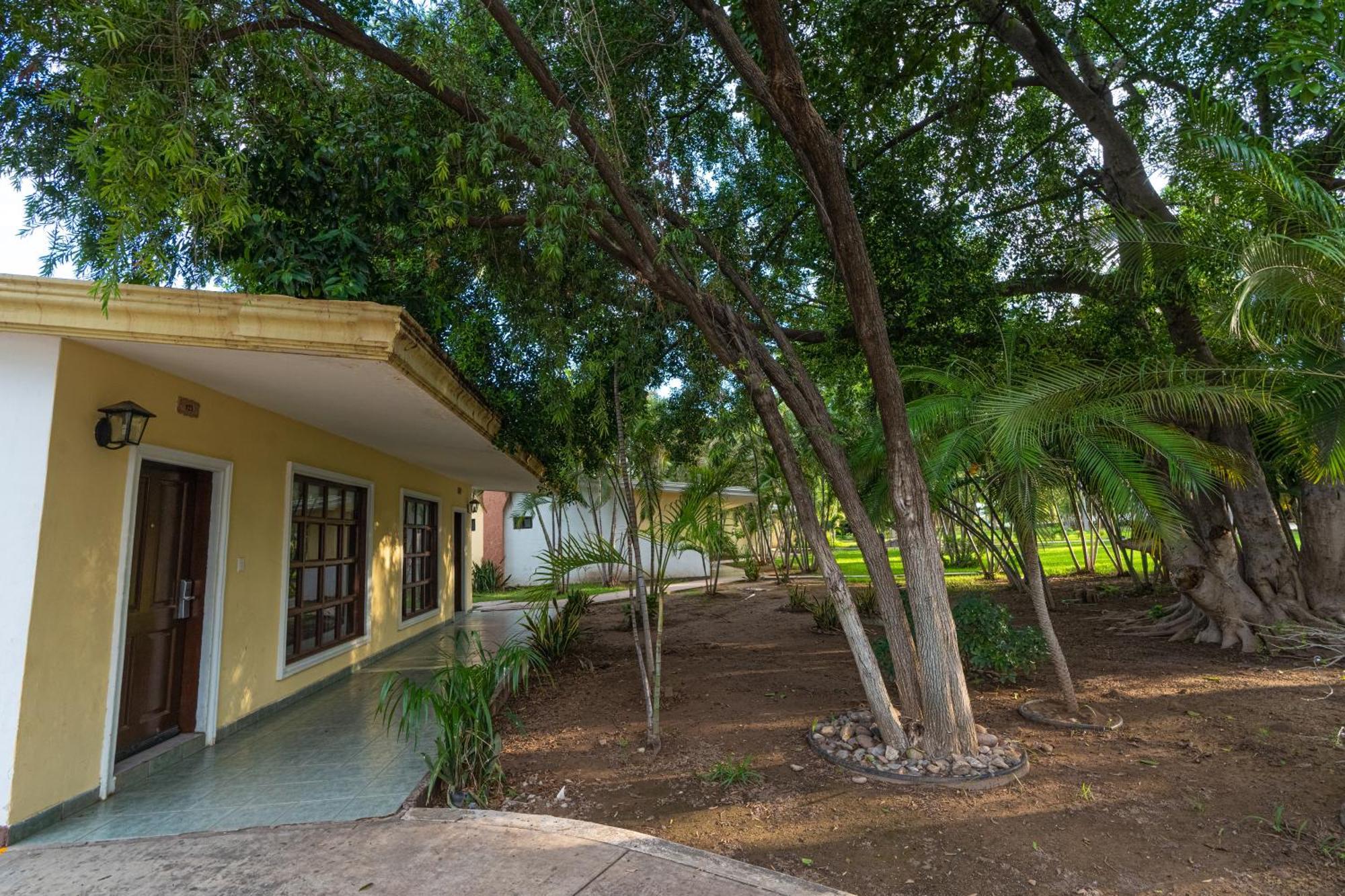 Inhouse Select Hacienda Tres Rios Hotel Culiacan Exterior photo